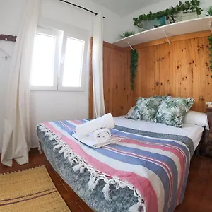 Gasthof Rebels Hostel&kiteschool, Tarifa