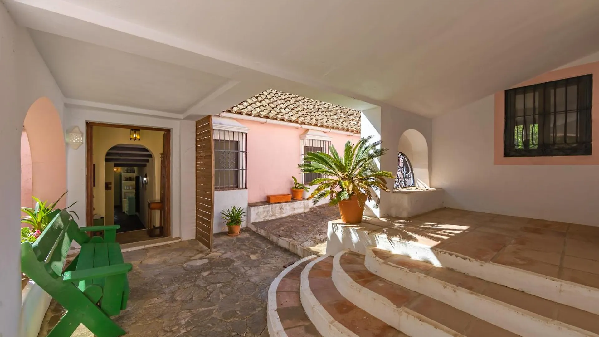 Cortijo Cantarranas Villa Tarifa